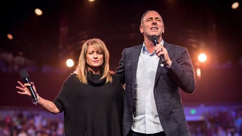 Pastors Josh and Leona Kimes Resign from Hillsong Boston After。